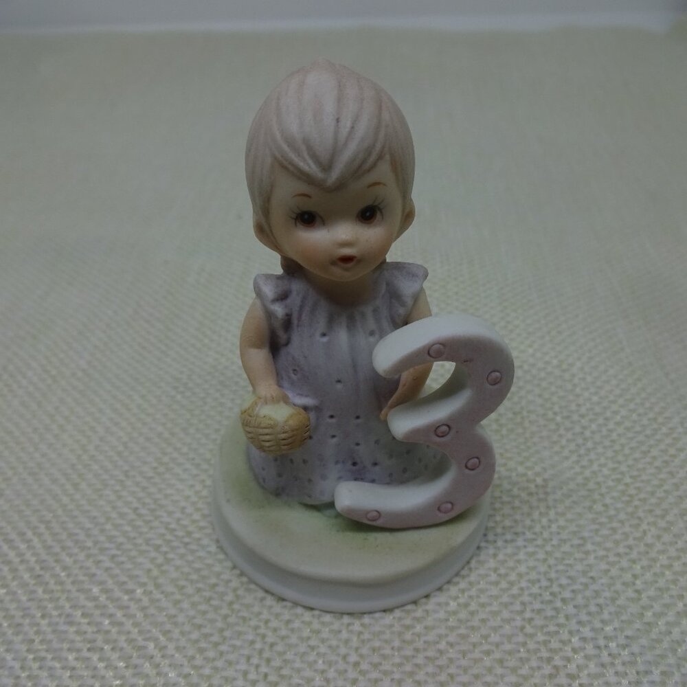 LEFTON The Christopher Collection #3 Birthday Girl Figurine #03448C